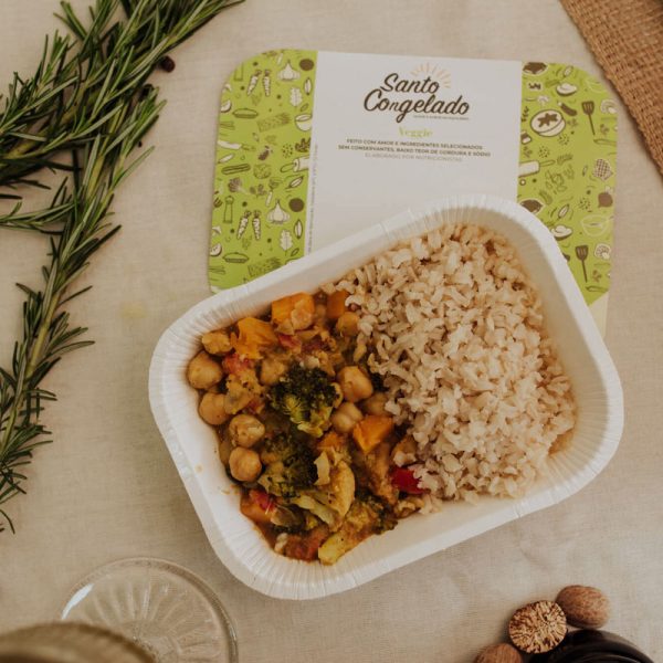 Curry de Grão-de-Bico com Brócolis + Arroz Integral
