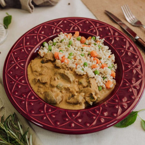 Strogonoff de Filé Mignon + Arroz Integral à Primavera