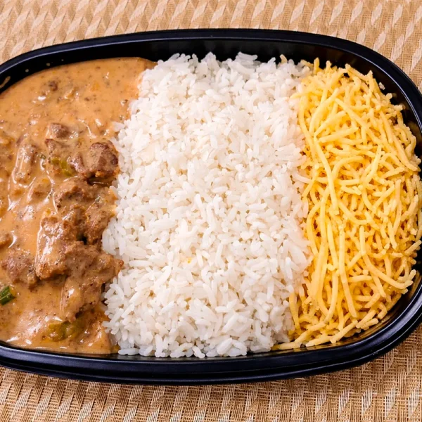 Strogonoff de Carne + Arroz Branco + Batata Palha